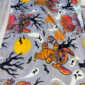 Stitch Halloween Throw Blanket